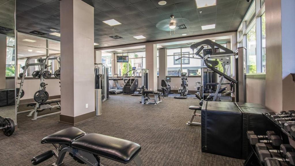 Modern Galleria Apt-Freeparking-Pool-Fast Wifi-Med Ctr Houston Exterior foto